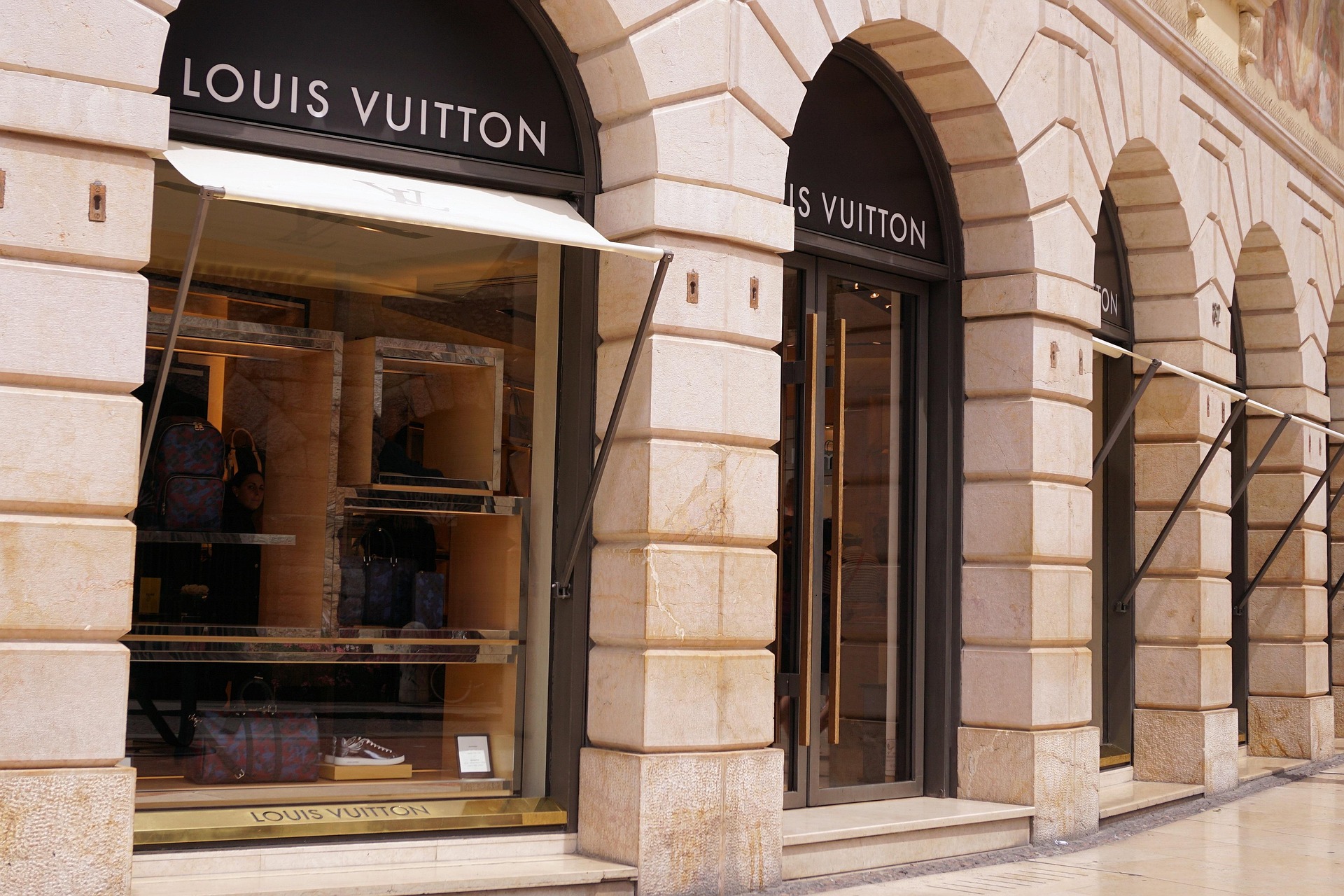 Louis Vuitton parfémy | Průvodce kolekcí a kde začít